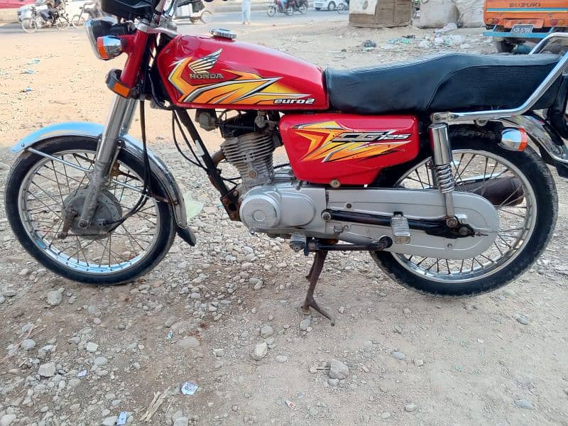 Honda 125 Karachi number 0