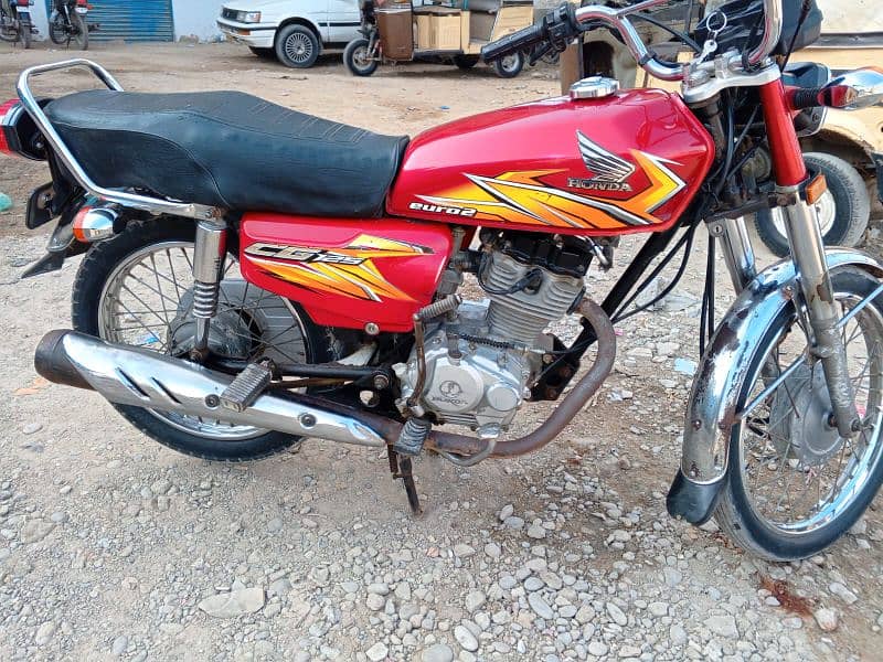 Honda 125 Karachi number 6