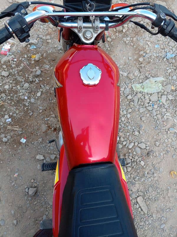 Honda 125 Karachi number 10