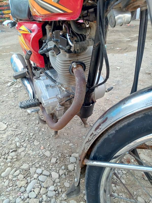 Honda 125 Karachi number 11