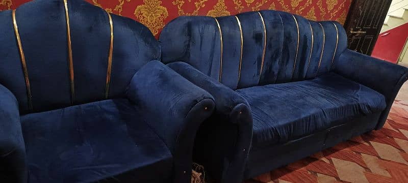 jumbo size 7 siter sofa better condition 11