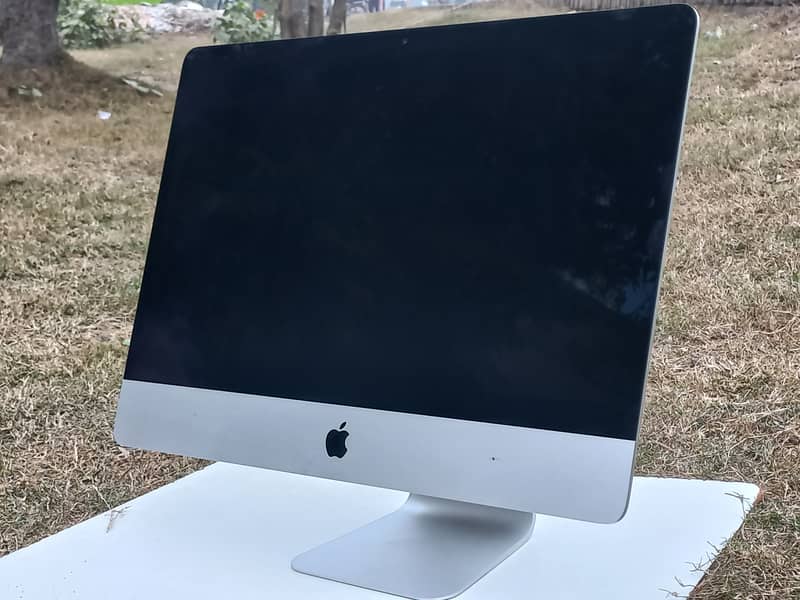 iMac 2015 late 4k Ratina Display 16Gb Ram ok condition 1