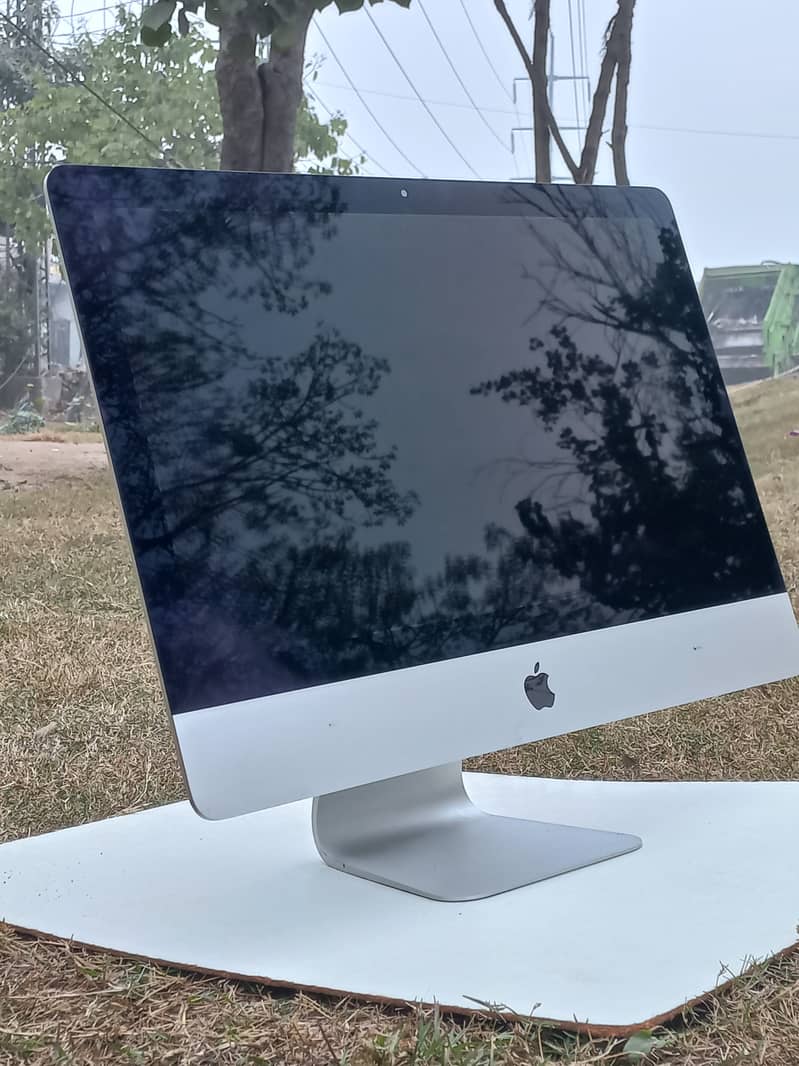 iMac 2015 late 4k Ratina Display 16Gb Ram ok condition 6