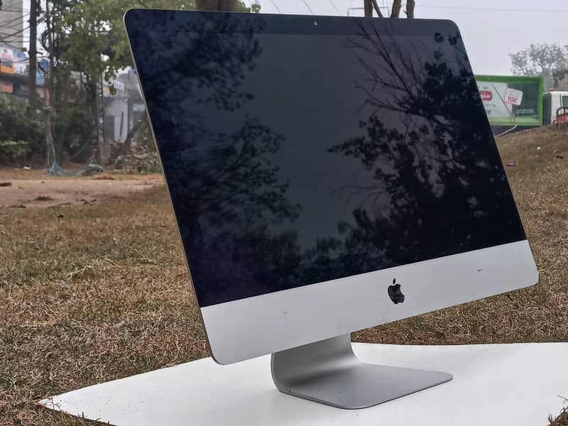 iMac 2015 late 4k Ratina Display 16Gb Ram ok condition 7