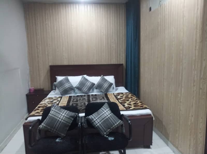 single bed room 2500 & double bed 3500 &weekly room available 5