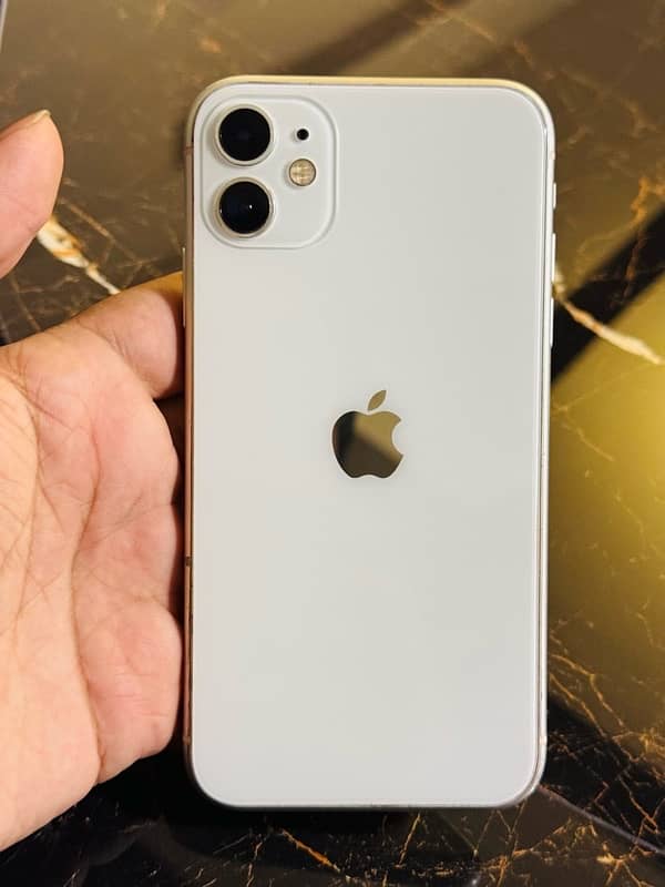 iPhone 11 128GB Physical Dual Sim PTA Approved 0