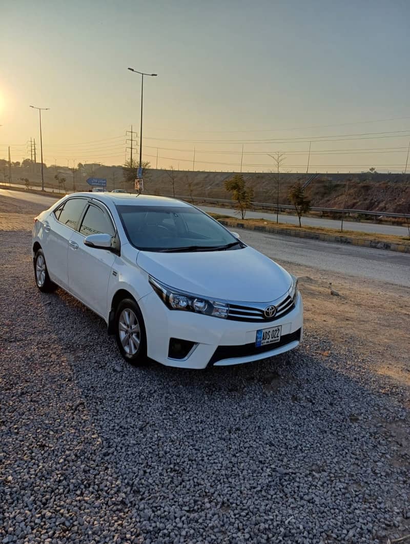 Toyota Altis Grande 2017 10