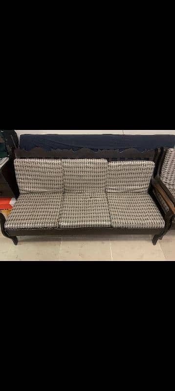 5 Seater sofa set 0