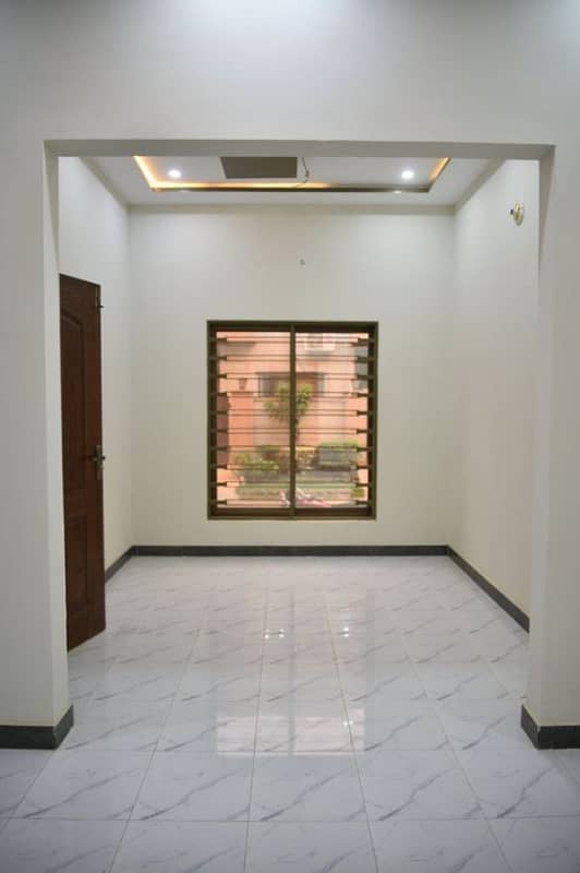 3.5 Marla full house for sale in Vital home DD near ferozpure road near park masjid markeet 2