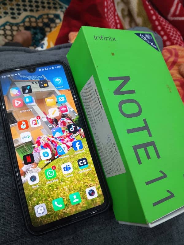 Infinix note 11 6/128 gb 9.5/10 condition 4