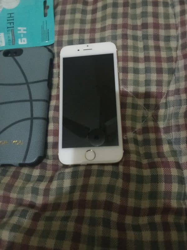 iPhone 6 Brand New 64GB with Gift 4