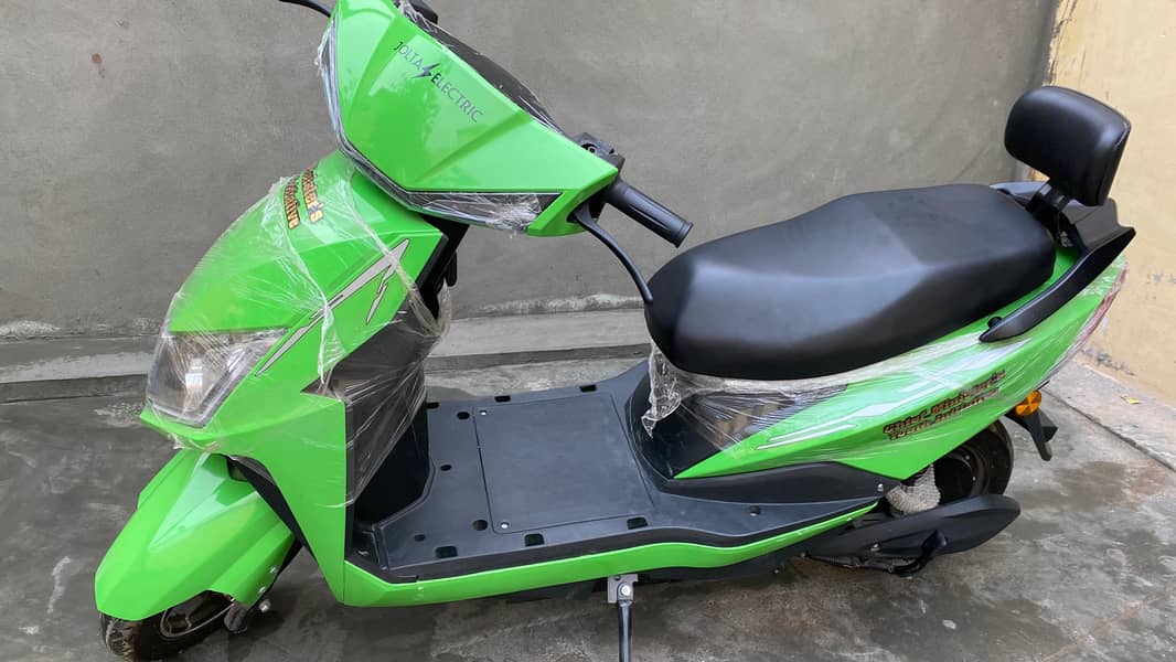 Jolta Electric Scooty JES-70L 1