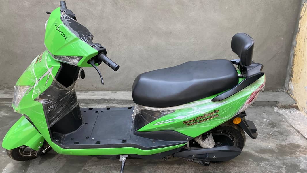 Jolta Electric Scooty JES-70L 2