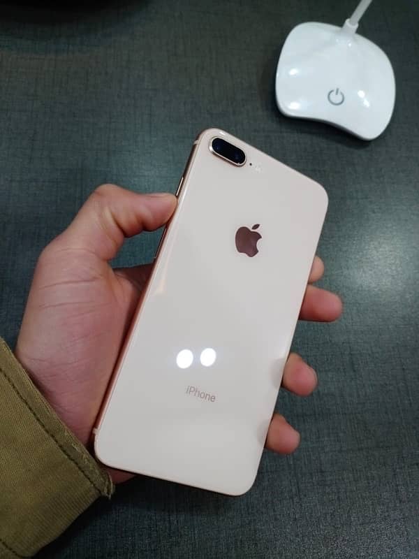 IPHONE 8 PLUS 3