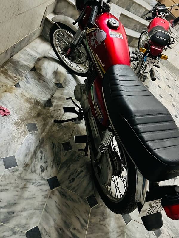 HONDA CG 125 2015 MODEL 3