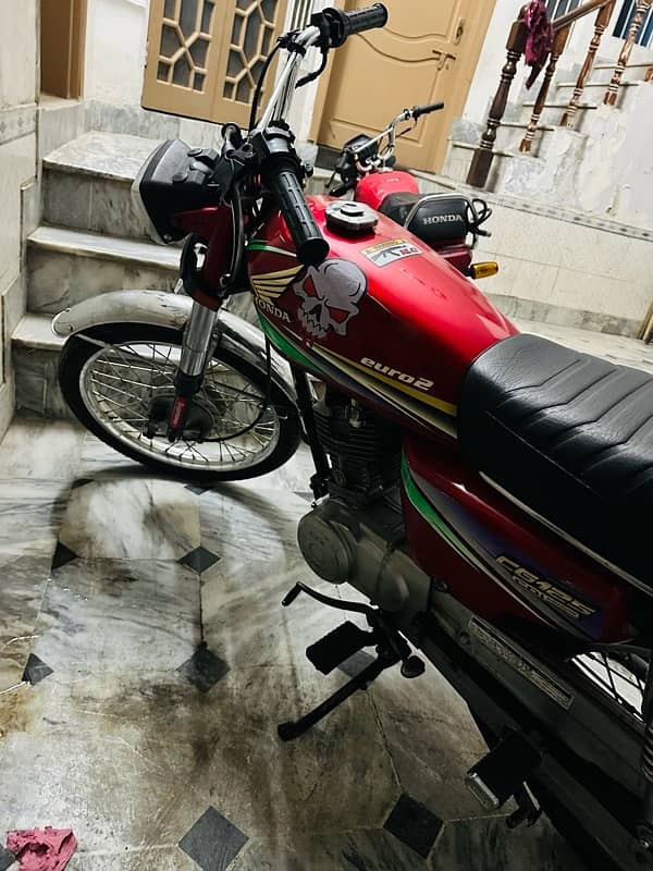 HONDA CG 125 2015 MODEL 4