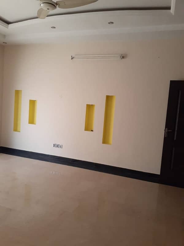 Kanal Upper Portion For Rent Wapda Town 2