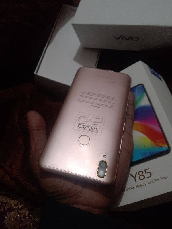 Vivo Y85 4GB 64GB with box 5