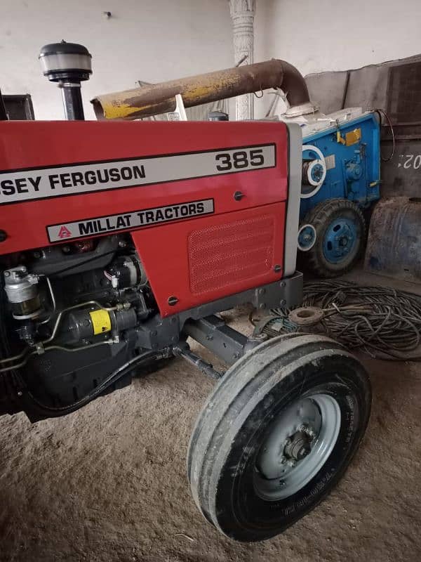 Massey Ferguson 385 6