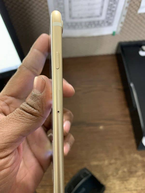 iphone 7 128 gb pta Approved 3