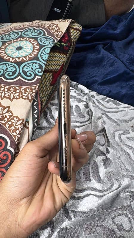 iPhone XS Max 256 GB 3