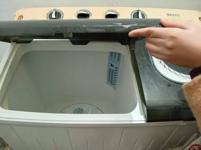 Orient semi automatic Washing machine with dryer  For sell 5