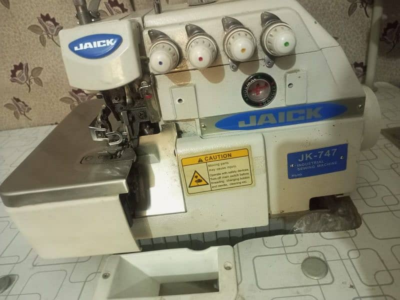 pico + overlock machine not used box open only 0