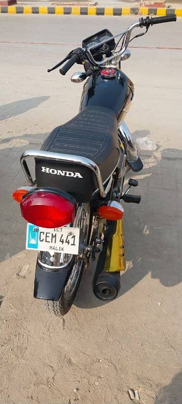 urgent sale bike 2