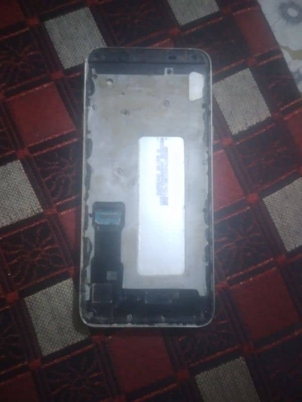 Samsung j6 panel dalna ha koi b masla nhi 0