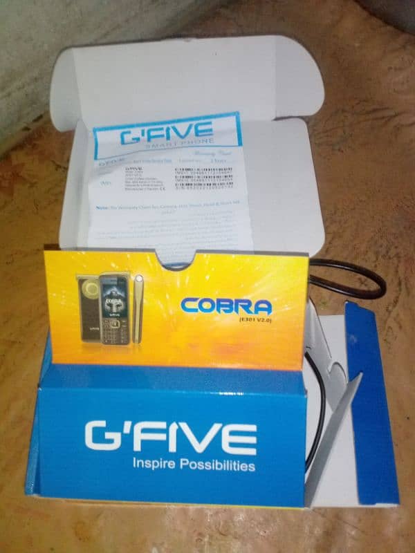 G, five cobra mobile with box charger 5