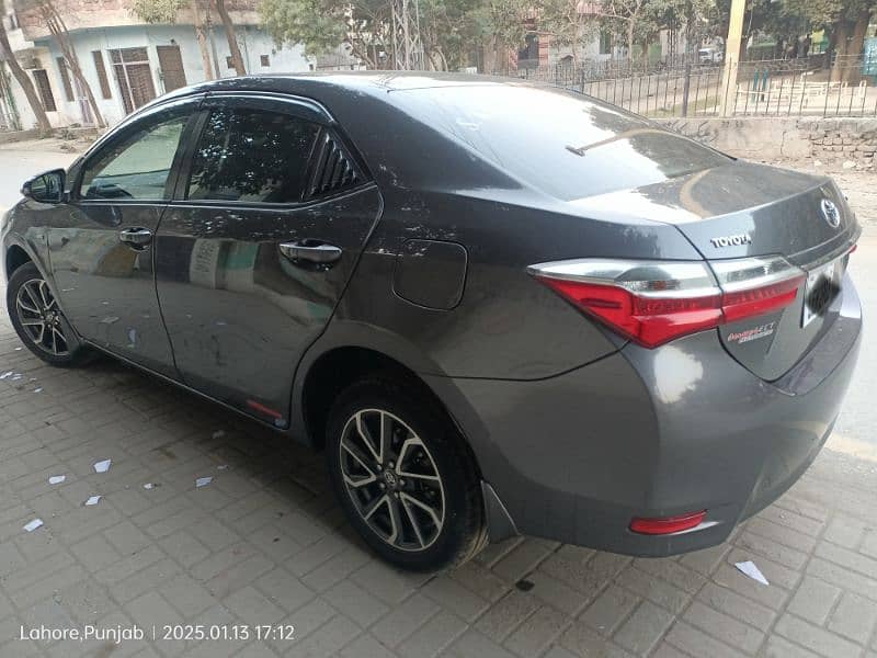 Toyota Corolla GLI 2019 Totally Genuine 3