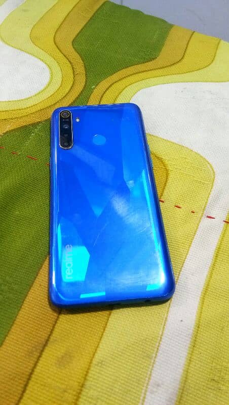 realme 5i 0