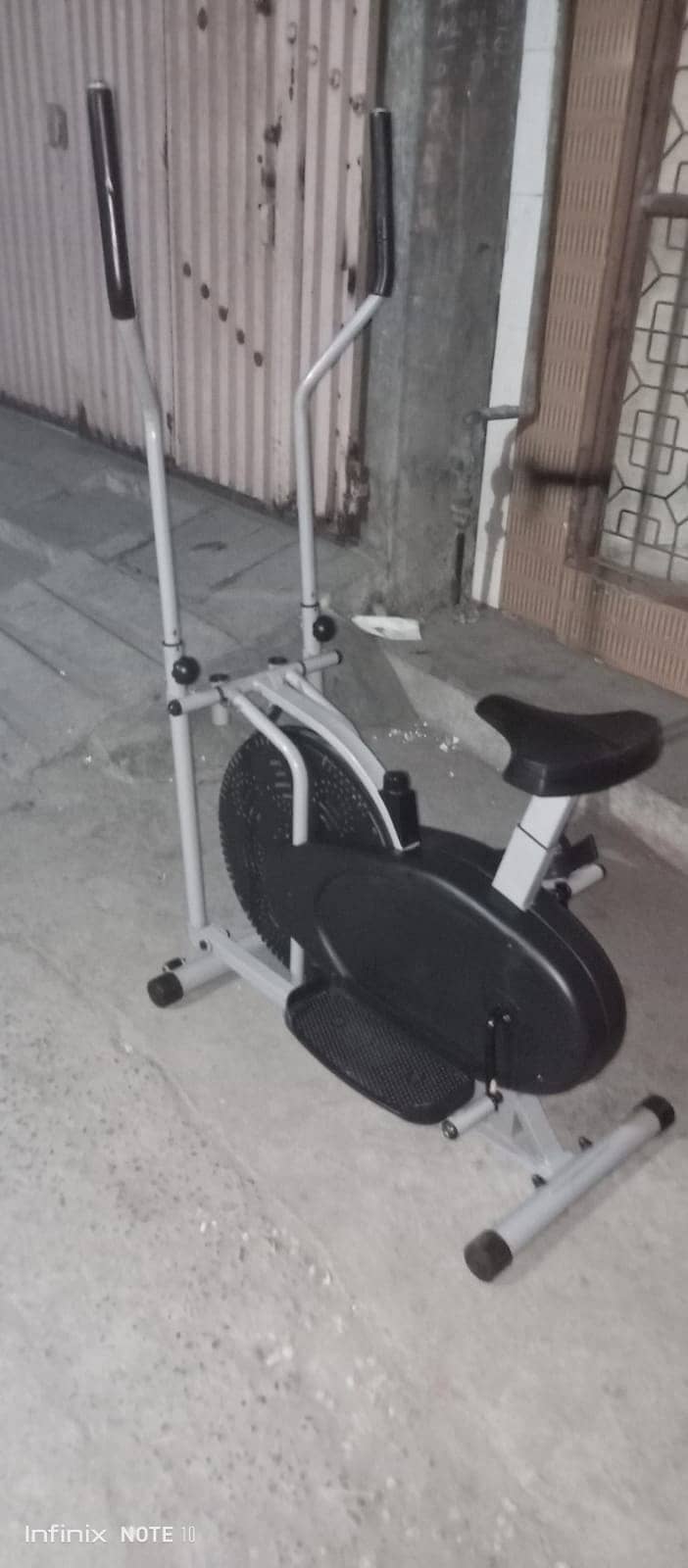 Exercise Bike|Functional Trainer|Smit machine|Yoga matt|Dumbblles| 9