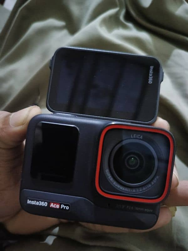 Insta 360 Ace pro 2024 1