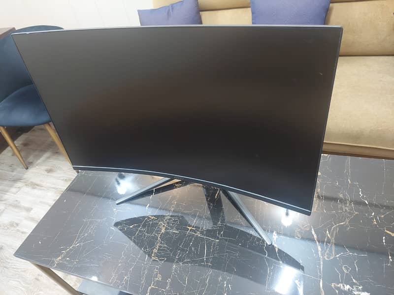 MSI 32 Inch Curved Gaming Monitor Optix AG321CR 2