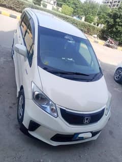 Honda Freed Hybrid import 26 Dec 2016