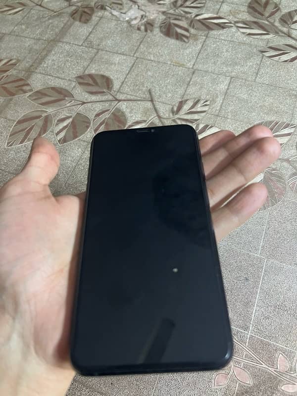 IPHONE 11 PRO MAX FACTORY UNLOCK 1