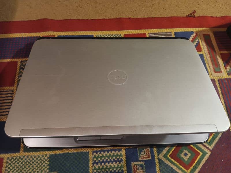 Dell XPS Laptop - Core i5 - Big in Size - Mint condition 2