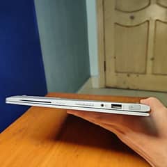 HP EliteBook x360 512/16 core i7 7th gen