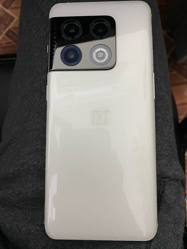 Oneplus 10 pro 12/512 Panda white 2