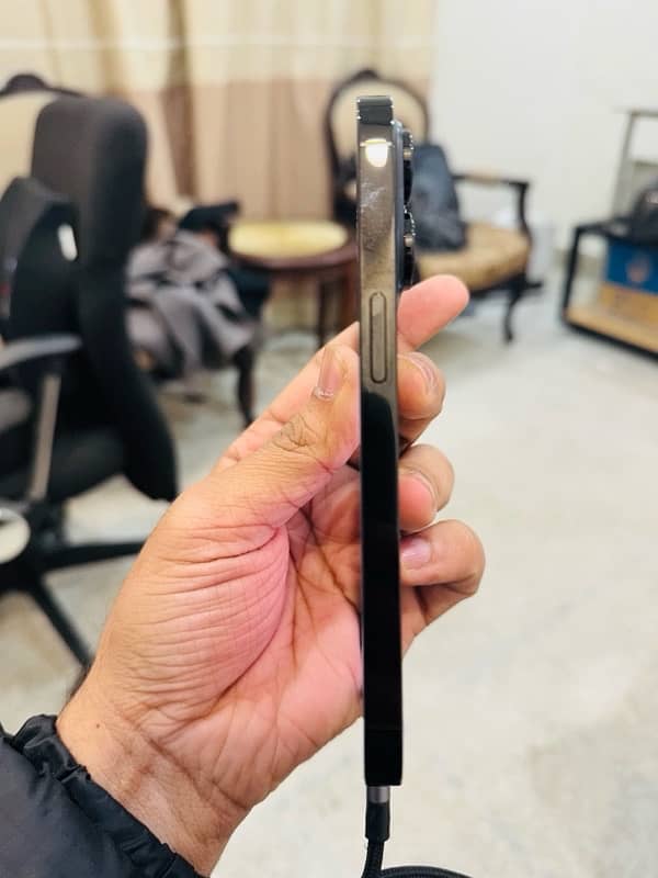 Iphone 14 Pro (256 GB) Non PTA 1