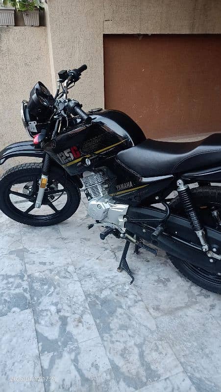 yamaha YBR 125G , 2021 model just like new, only 3500 km driven 2