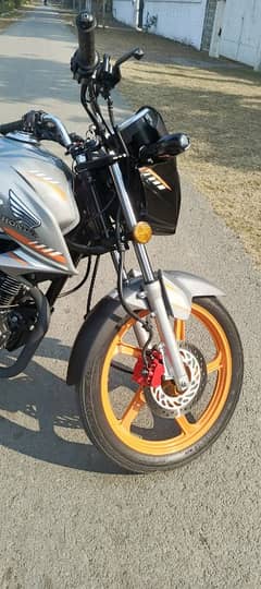 HONDA CB 150 F