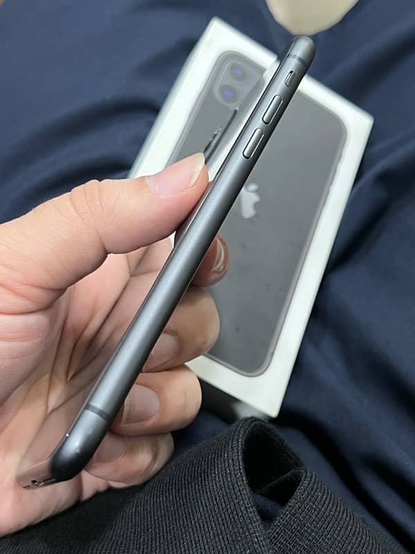 iphone 11 128gb Condition 10/10 Battery 95% 10