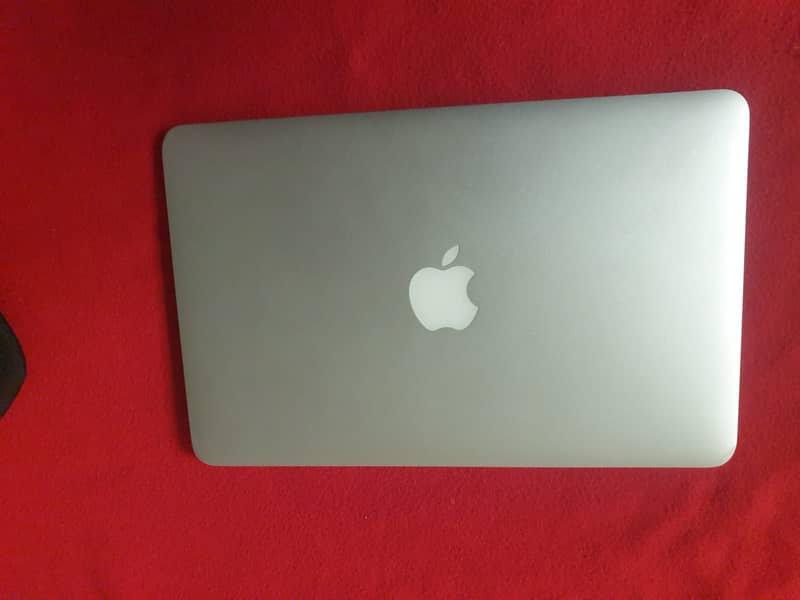 Macbook Air Late 2014, 11 inch, 8GB Ram 11