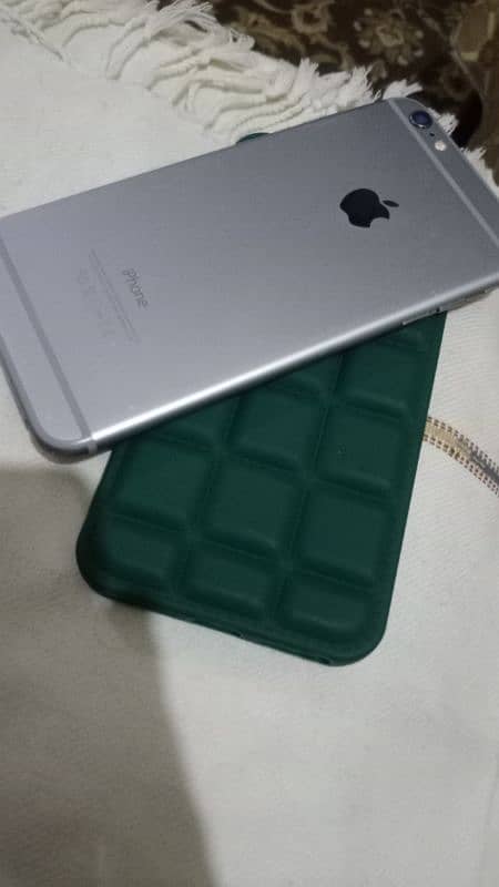 Iphone 6 plus 64gb PTA block 1