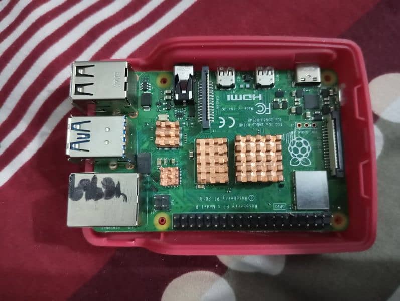 Raspberry pi 4 B+ 1