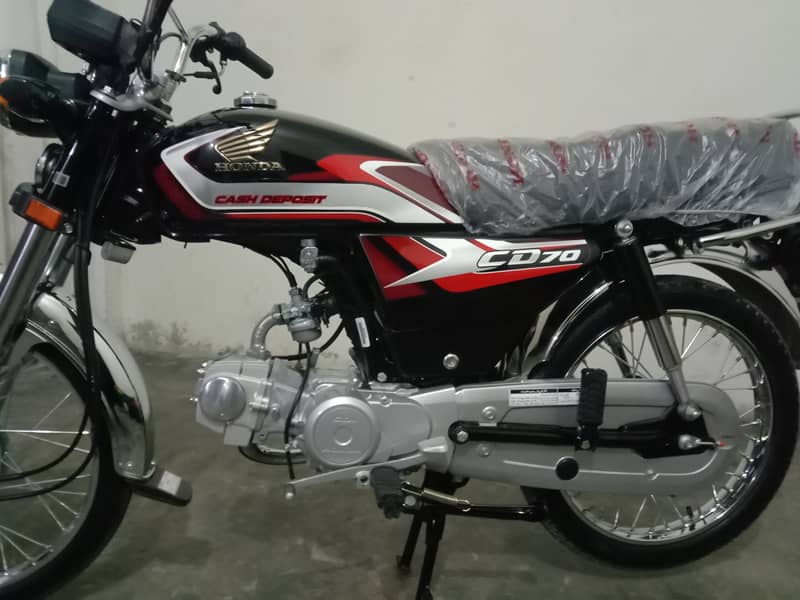 Honda CD 70 2025 0