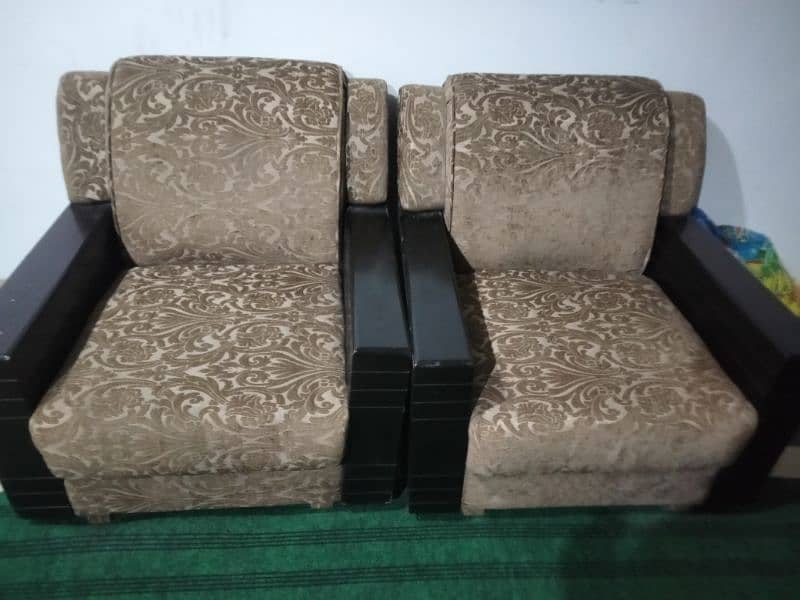 7 seater sofa for sale 0