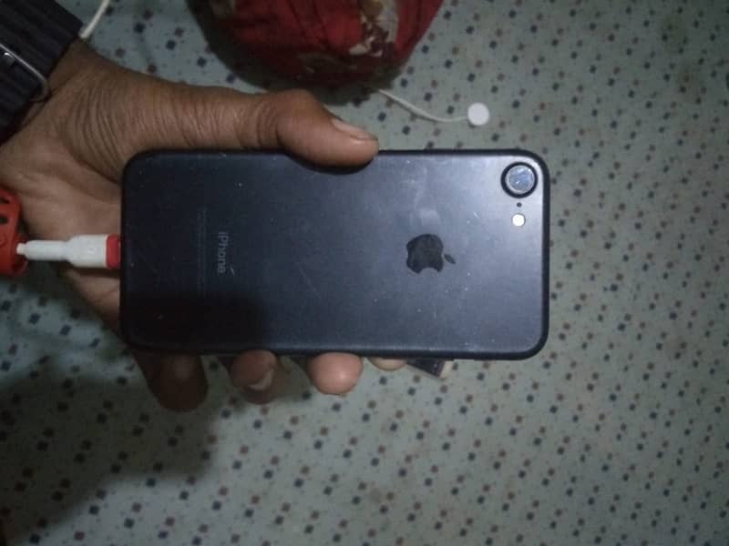 IPhone 7 PTA Aproved 32 Gb 1